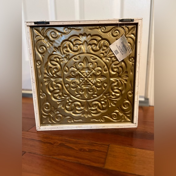 wall decor by studio decor FINAL PRICE DROP BEFORE DONATING - Picture 5 of 13